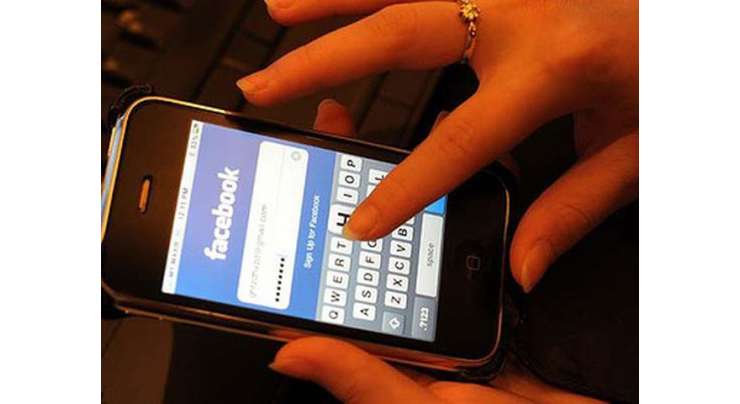فیس بک کا استعمال نوجوانوں میں نیند کا سب سے بڑا دشمن ہے، رپورٹ