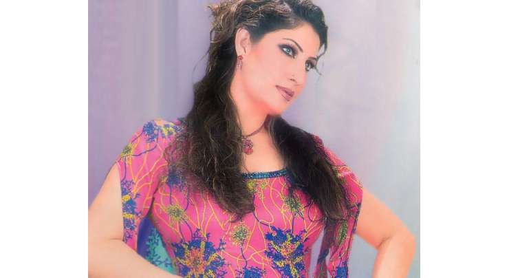 اسٹیج ادکارہ صائمہ خان نے پشتو فلموں میں کام کر نے کی پیشکش کو مستر د کر دیا