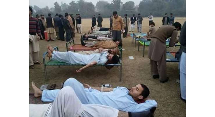 پشاور،ہسپتالوں میں خون عطیات کی اپیلوں کے بعدشہری وطلباء کی بڑی تعدادہسپتال پہنچ گئی