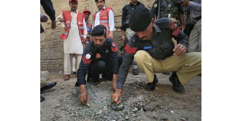 پشاور دھماکہ،خودکش حملہ آور کے اعضا مل گئے،دو زخمیوں کی حالت تشویشناک