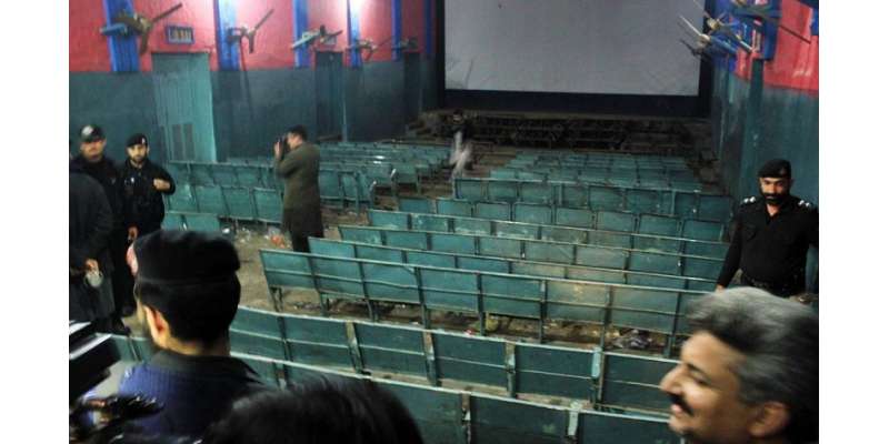 پشاور ، شمع سینما میں تین دھماکے ، گیارہ افراد جاں بحق ، متعدد زخمی ..