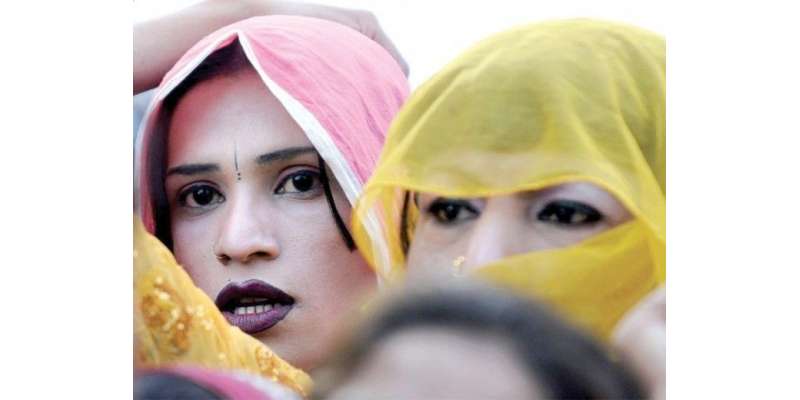 بھارتی سپریم کورٹ کا خواجہ سراؤں کو تیسری جنس کا درجہ دینے کا حکم