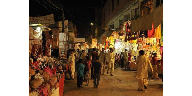 پنجاب حکومت کا شاپنگ سینٹرز اور بازار رات 8 بجے بند کرنے کا فیصلہ