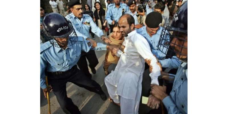 اسلام آباد: لاپتا افراد کے لواحقین پر پولیس کا وحشیانہ تشدد، سڑکوں ..