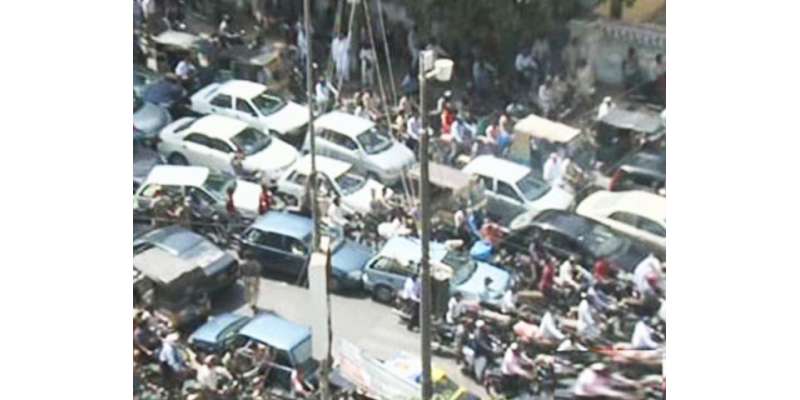 کراچی کے اہم کاروباری مراکز بند،کئی شاہراہوں میں ٹریفک جام