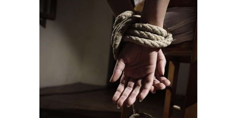 لیہ میں 20 سالہ مغوی لڑکی کو قتل کے بعد لاش درخت سے لٹکا دی گئی