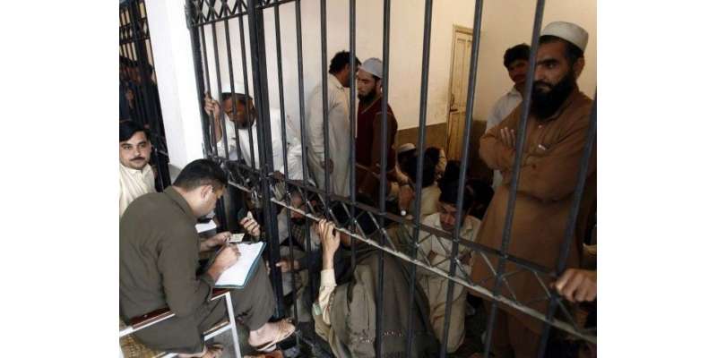 پشاور میں پولیس کا مختلف علاقوں میں سرچ آپریشن، 62 مشتبہ ملزمان گرفتار