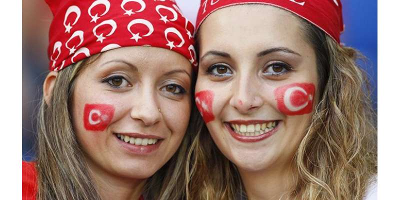 خواتین کو سرعام ہنسنے سے منع کرنے پر ترک نائب وزیر اعظم کے خلاف مقدمہ