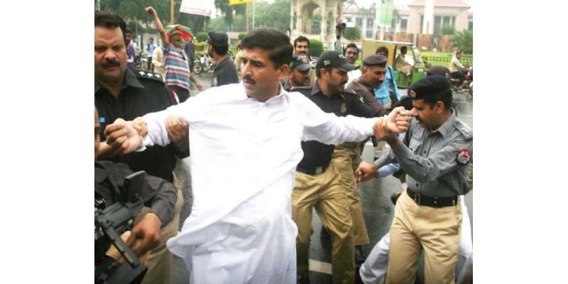 تحریک انصاف اور عوامی تحریک کے 1600 سے زائد کارکن گرفتار