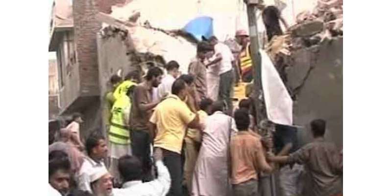 لاہور میں مسجد کی چھت گر گئی، 2 جاں بحق، متعدد دب گئے