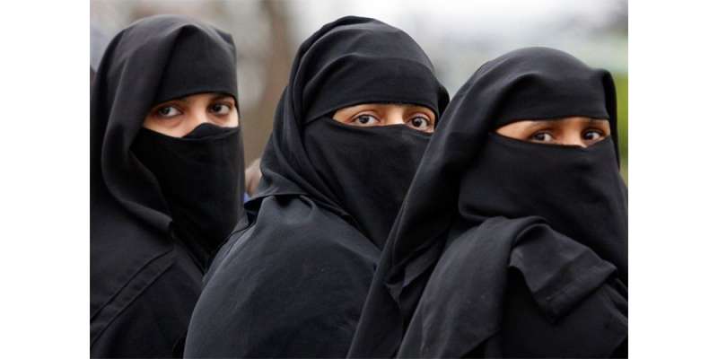 سعودی عرب ، سیلون میں مردوں کے بال کاٹنے والی خواتین گرفتار،