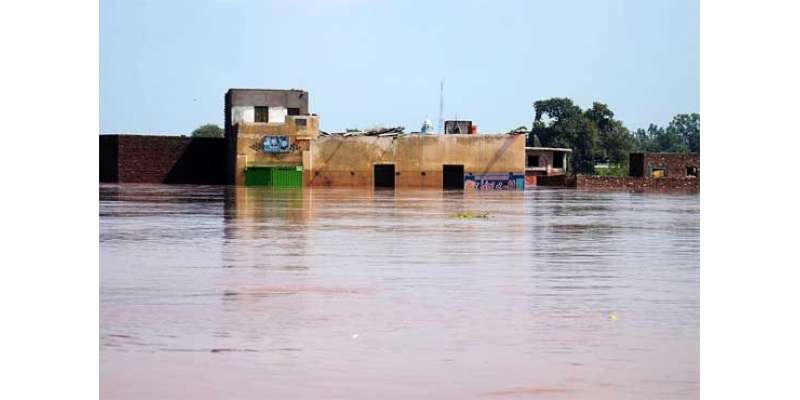 پنجاب کے دریائوں میں سیلاب کا زور ٹوٹ گیا ،سکھر بیراج میں پانی کی سطح ..