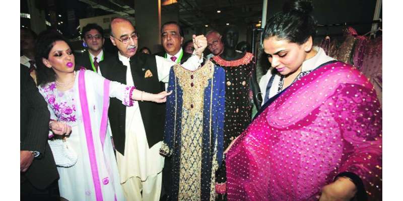 نئی دہلی: کپڑوں کی نمائش میں پاکستانی تاجر لٹ گئے