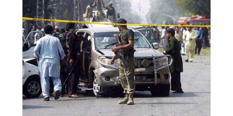 پشاور ، ریلوے اسٹیشن کے قریب ایف سی کے قافلے پر خودکش حملہ  خاتون اور ..