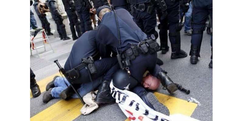 اسپین میں بادشاہت کے خلاف مظاہرے،جھڑپوں میں 49زخمی