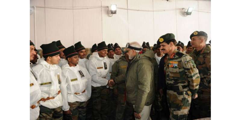 بھارتی وزیراعظم کی سیاچن میں فوجیوں سے ملاقات