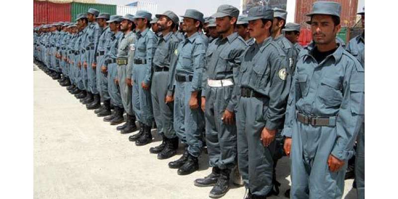 تنخواہیں نہ ملنے پر افغان پولیس افسران نے طالبان میں شمولیت کی دھمکی