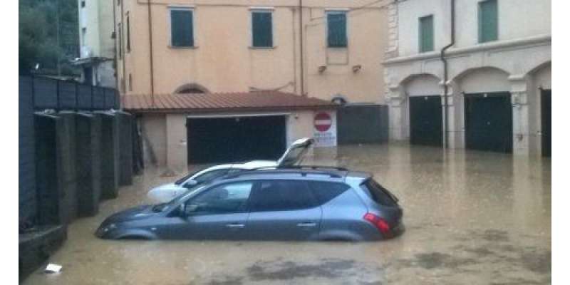 اٹلی: پانی کی سطح میں اضافے سے سیاحوں کو مشکلات کا سامنا