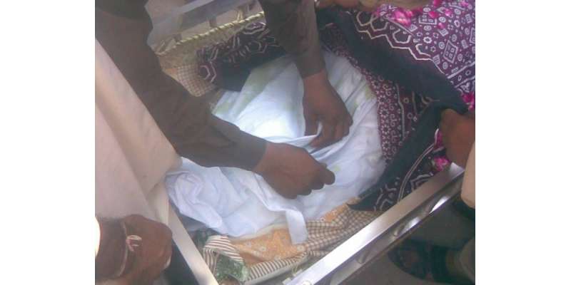شاہ کوٹ میں 102 سالہ شخص کا ڈھول کی تھاپ پر جنازہ