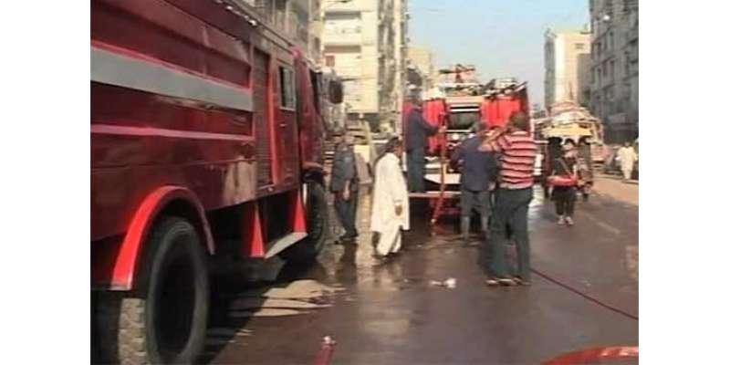 کراچی، لکڑی کے گودام میں آتشزدگی، لاکھوں روپے کا سامان جل گیا
