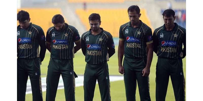 سانحہ پشاور، قومی کرکٹ ٹیم کے کھلاڑی بھی آنسو ضبط نہ کر سکے