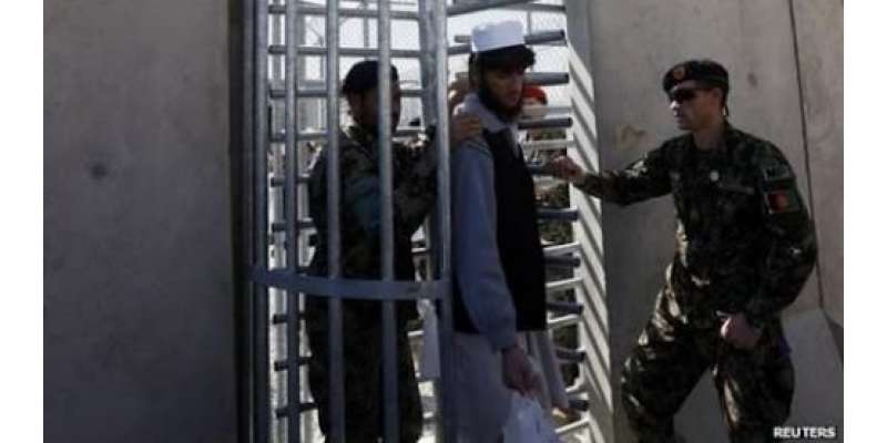 پاکستان نے غیر قانونی طور پر مقیم 28 افغان قیدیوں کو ڈسٹرکٹ جیل سکھر ..
