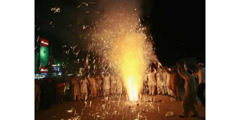 کراچی :سانحہ پشاور کے سوگ میں شہری انتظامیہ نے نئے سال کی تمام تقریبات ..