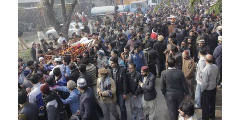 لاہور،آتشزدگی کے نتیجے میں جاں بحق ہونے والوں کی نماز جنازہ کی ادائیگی ..