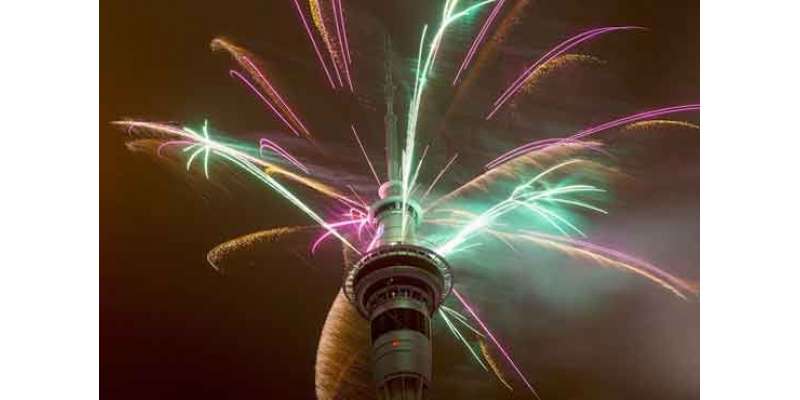 نیوزی لینڈ میں نئے سال کا شاندار استقبال، آتش بازی کا مظاہرہ