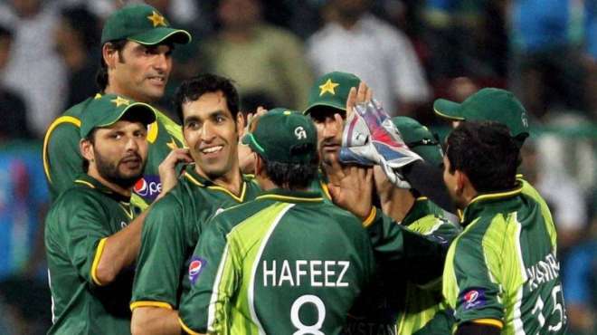 کرکٹ ورلڈ کپ ،پاکستانی ٹیم کیساتھ 10 آفیشل بھی جائیں گے،