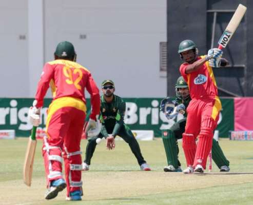 پاکستان بمقابلہ زمبابوے دوسرا ایک روزہ میچ، اچانک بارش نے فتح کیلئے پرامید زمبابوین کھلاڑیوں کو پریشان کردیا