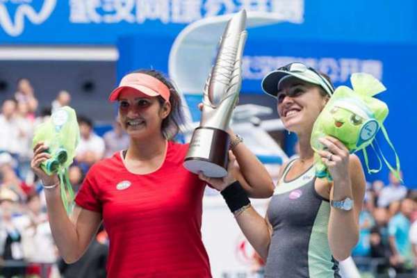 بھارتی ٹینس سٹار ثانیہ مرزا نے ووہان اوپن ٹینس ٹورنامنٹ ویمنز ڈبلز ٹائٹل جیت لیا