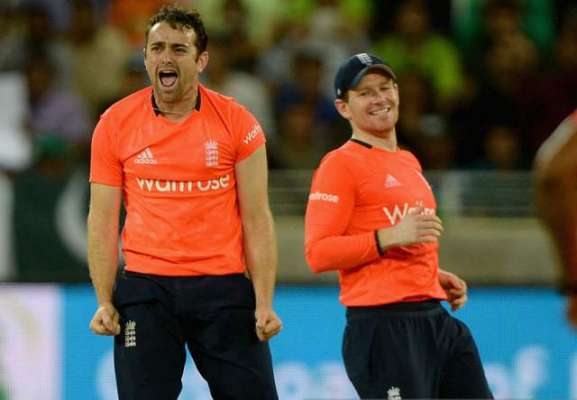 انگلینڈ نے پاکستان کو پہلے ٹی ٹوئنٹی میچ میں14 رنز سے شکست دے دی