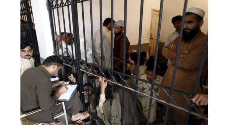 پشاور: پولیو کے قطرے نہ پلانے پر 471 والدین گرفتار