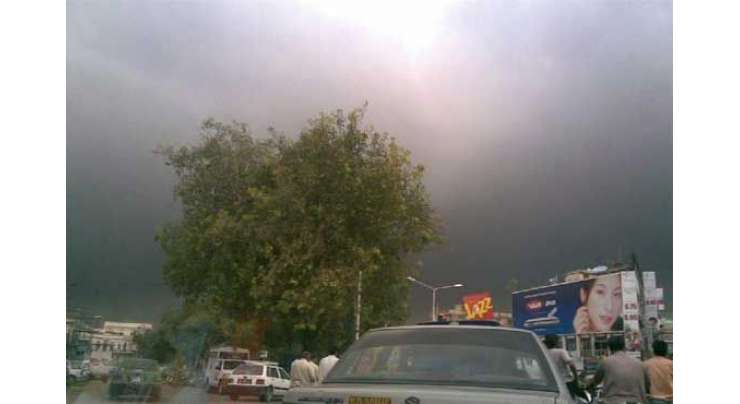 لاہور سمیت ملک کے بیشتر حصوں میں تیز ہواؤں نے گرمی کا منہ موڑ دیا