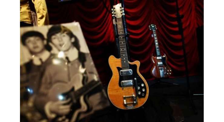 موسیقار ہیریسن کا گٹار چا رلاکھ نوے ہزار ڈالر میں فروخت