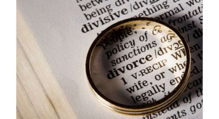 شوہر کی غلیظ عادت پر بیوی کا طلاق کا مطالبہ