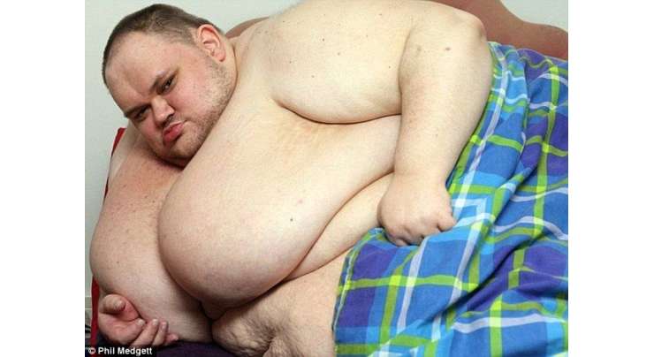 برطانیہ کا سب سے موٹا شخص 33 سال کی عمر میں چل بسا
