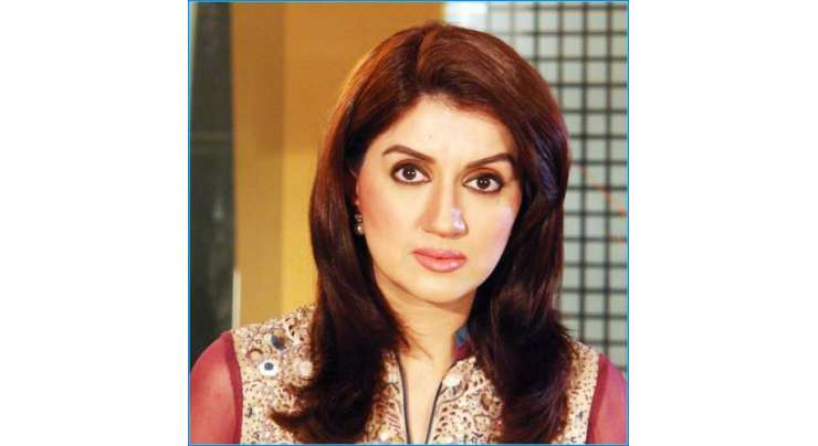 اداکارہ و کمپیئر عائشہ ثنا کل اپنی 43 ویں سالگرہ منائیں گی