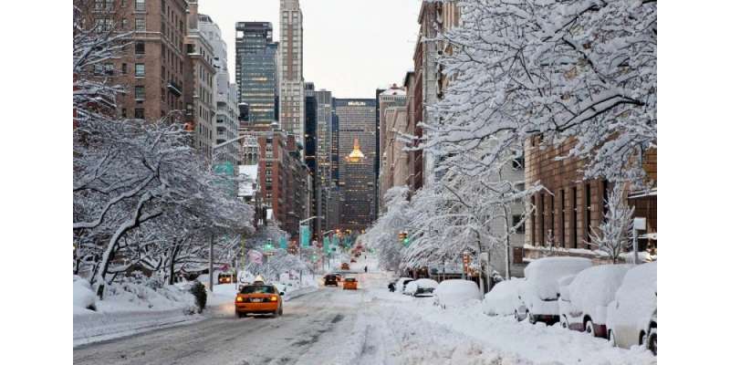 امریکی ریاست نیویارک میں شدید برف باری سے معمولات زندگی بری طرح متاثر ..