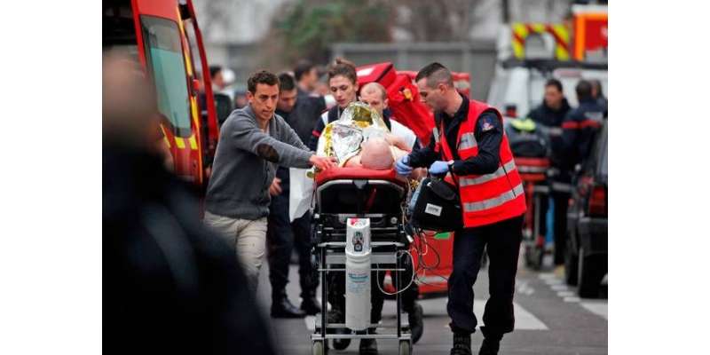 پیرس، توہین آمیز خاکے شائع کرنے والے اخبار کے دفتر پر حملہ، فائرنگ ..
