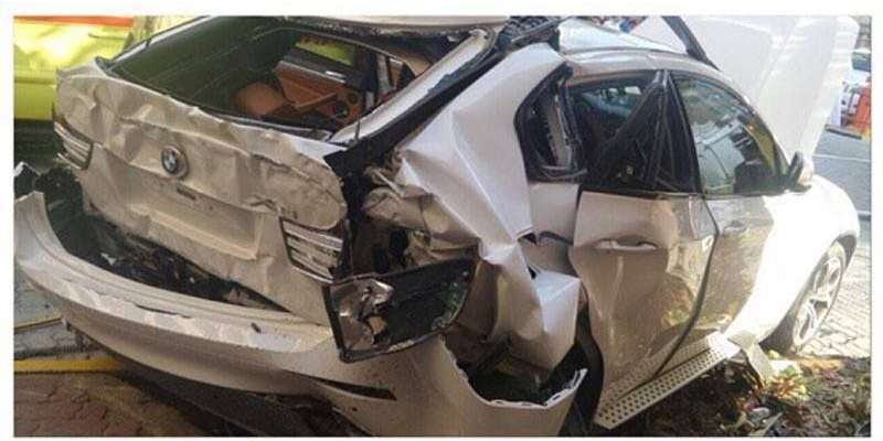ابوظہبی ، چھٹی منزل پر پارکنگ کے دوران گاڑی گرنے سے 54 سالہ برطانوی خاتون ..
