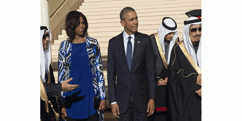 مشل اوباما کی سعودی عرب میں ’ننگے سر‘ آمد نے تہلکہ مچا دیا