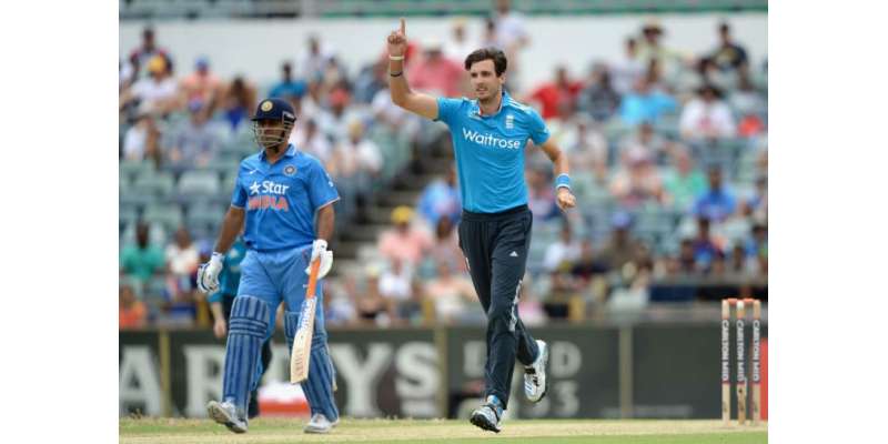 کارلٹن مڈ ٹرائی سیریز ،بھارت کا انگلینڈ کو فائنل تک رسائی کے لیے 201رنز ..