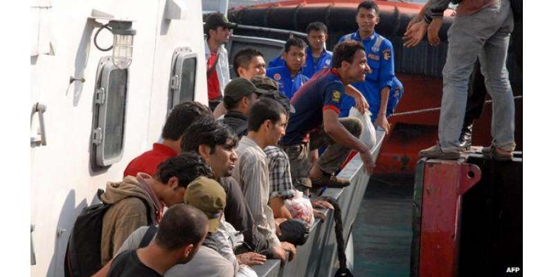 حکومت 2012میں کشتی کے ذریعے آنے والے پاکستانی مہاجر کو ویزا جاری کرے ..