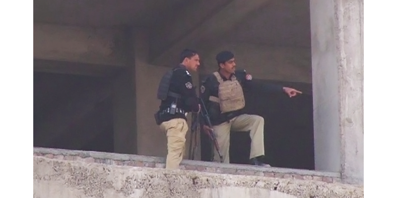 پشاور: پولیس نے سانحہ حیات آباد کی ابتدائی تحقیقاتی رپورٹ تیار کر لی۔