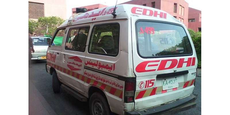 کراچی: نوری آباد میں مسافر وین جل کر خاکستر ہو گئ، دس افراد جاں بحق