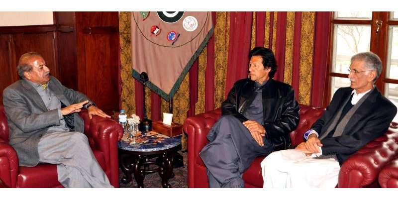 پاکستان تحریک انصاف کے سرابراہ عمران خان کا پشاور پہنچنے پر گورنر خیبرپختونخوا ..