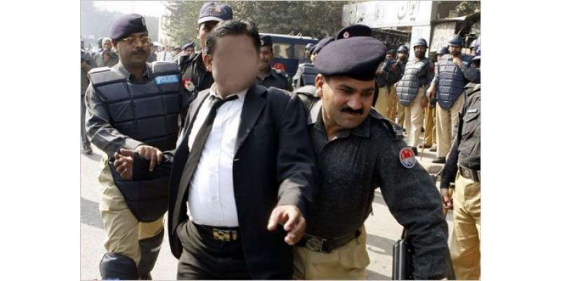 لاہور: سیشن عدالت نے یعقوب نامی جعلی وکیل کو پکڑ لیا