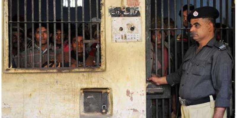 کراچی جیلوں میں 4  قیدی مجرمان کے ریکارڈ میں رد و بدل کے خدشات